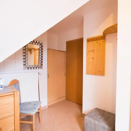 Haus-Celina-1-Zimmer-Appartement *
